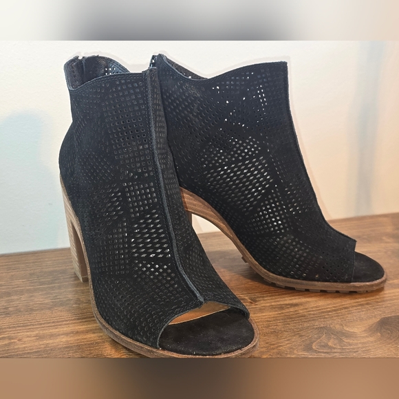 🤩Host Pick❤️Lucky Brand Vacob Open-Toe Black Suede Booties Women's Size 9.5M - Picture 4 of 10